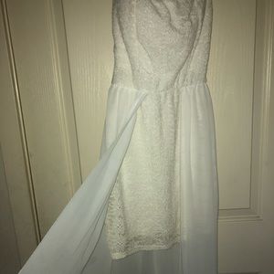 Elegant white summery dress